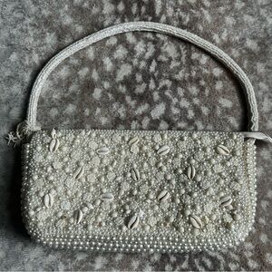Elegant Shell and Pearl-Embellished Cream Shoulder Bag